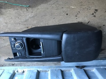 LOKETNÍ OPĚRKA MAZDA 6 ROK 2017 SUPER STAV JAKO