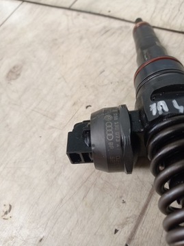 AUDI A4 B6 НАСОС ИНЖЕКТОР ИНЖЕКТОР 038130073AR