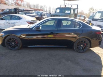 Alfa Romeo Giulia II 2018 Alfa Romeo Giulia Ti Lusso 2018 2.0l 2.0 Benzyna 280KM, zdjęcie 2