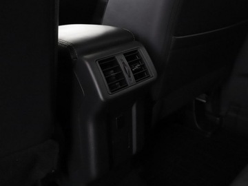 Mitsubishi Outlander III SUV Facelifting 2017 2.0 150KM 2018 Mitsubishi Outlander 2.0 4WD Diamant Edition+ Navi, zdjęcie 38