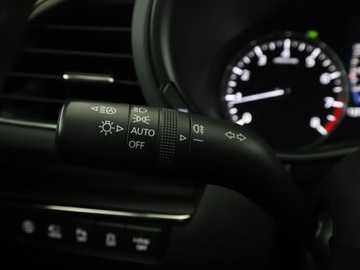 Mazda 3 IV Hatchback 2.0 Skyactiv-X 180KM 2019 Mazda 3 automat mHEV skóra full LED navi kamera i, zdjęcie 34