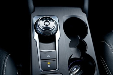 Ford Kuga III SUV Plug-In 2.5 Hybrid 190KM 2023 Ford Kuga VIGNALE skóra Nawi FUL LED el.klapa, zdjęcie 28