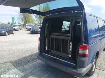Volkswagen Caravelle T5 Caravelle Facelifting długi rozstaw osi 2.0 TDI 140KM 2010 Volkswagen Transporter dla osoby niepełnosprawnej, zdjęcie 9