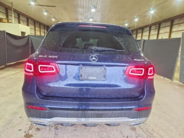 Mercedes GLC C253 2021 Mercedes-Benz GLC Glc 300 4matic 2021 2.0 Benzyna 255KM, zdjęcie 2