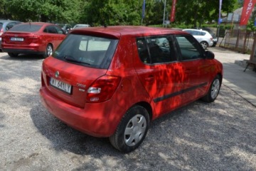 Skoda Fabia II Hatchback Facelifting 1.4 16V 85KM 2011 Skoda Fabia Bemowo 1.4 BenzynaLPG 2011 rok produkcji KOMIS TYSIAK, zdjęcie 3