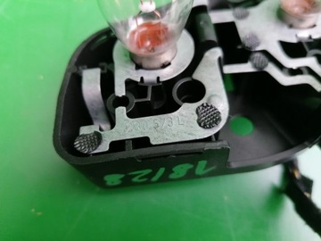 WKŁAD LAMPY LEWY TYŁ W BŁOTNIK BMW E46 TOURING