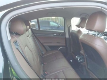 Alfa Romeo Stelvio SUV 2.0 Turbo 280KM 2018 Alfa Romeo Stelvio 2018 r., 2,0L AWD 2.0 Benzyna 280KM, zdjęcie 10