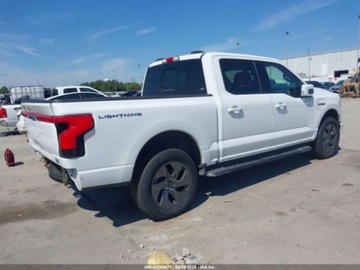 Ford 2023 Ford F150 LIGHTNING LARIAT, 2023r., 4x4, Elektryczny 580KM, zdjęcie 3