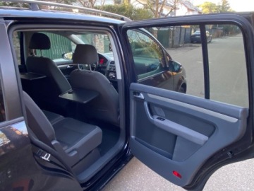Volkswagen Touran I 1.4 TSI 140KM 2009 Volkswagen Touran 1.4b Automat DSG Grzane Fotele Tempomat Hak 1.4 Benzyna, zdjęcie 17
