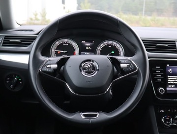 Skoda Superb III Liftback Facelifting 2.0 TDI SCR 150KM 2020 Skoda Superb 2.0 TDI, Salon Polska, Serwis ASO, zdjęcie 14