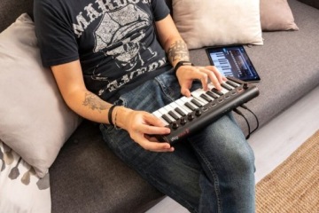IK Multimedia iRig Keys 2 MINI — клавиатура управления USB/MIDI