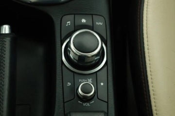 Mazda 2 III Hatchback 5d 1.5 SKY-G 90KM 2015 Mazda 2 1.5 16V, Salon Polska, Serwis ASO, zdjęcie 12