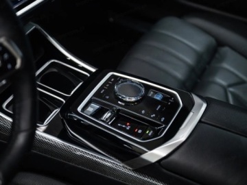 BMW Seria 7 G70 Sedan 3.0 40d 299KM 2026 BMW Seria 7 740d xDrive Sport Sedan 3.0 (299KM) 2026, zdjęcie 10