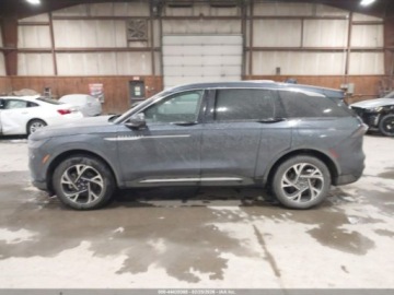 Lincoln 2024 Lincoln Nautilus Premiere 2024 2.0 Benzyna 250KM, zdjęcie 2