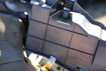 ORIGINÁLNÍ DESKA ROZDĚLOVAČE KONZOLA KOKPIT TOYOTA CAMRY 2021 ROK