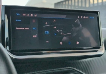 Peugeot 2008 II e-SUV Facelifting Elektryczny 54kWh 156KM 2023 Peugeot 2008 e-2008 54kWh GT SalonPL 156KM Najmocnieszy Bogata Opcja Od Re, zdjęcie 24