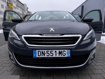Peugeot 308 II SW 1.2 PureTech 130KM 2016 Peugeot 308 1.2 PureTech 130KM GPF Stop &amp; Start Allure Business-Paket 2016r, zdjęcie 1