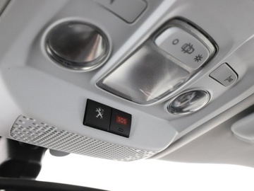 Peugeot 2008 I SUV Facelifting 1.2 PureTech 110KM 2019 Peugeot 2008 Crossway, Kamera, Panorama, Navi, zdjęcie 34