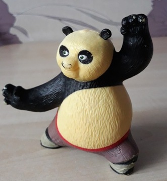 DWA Kung Fu Panda Po figurka McD's 11cm