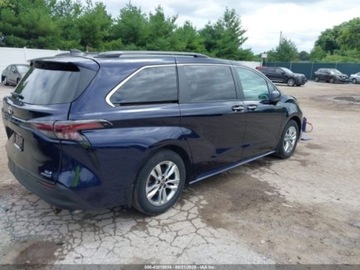 Toyota Sienna III 2023 Toyota Sienna 2023 TOYOTA SIENNA XLE 2.5 Hybryda 189KM, zdjęcie 4