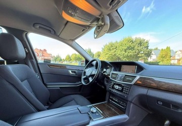 Mercedes Klasa E W212 Limuzyna 220 CDI BlueEFFICIENCY 170KM 2012 Mercedes-Benz Klasa E Mercedes-Benz Klasa E 220 BlueTEC 7G-TRONIC Elegance, zdjęcie 27
