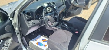 Toyota RAV4 III MPV 2.0VVT-i Multidrive S 158KM 2009 Toyota RAV-4 Climatronic instalacja gazowa, zdjęcie 8