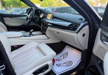 BMW X6 F16 Crossover xDrive50i 450KM 2017 BMW X6 Salon Polska Czujniki Kamera Automat 4.4 Benzyna 450KM, zdjęcie 10
