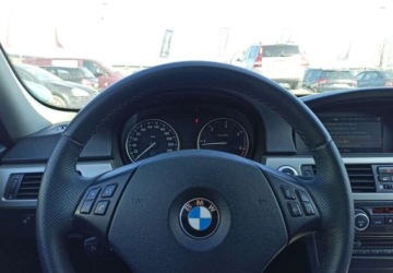 BMW Seria 3 E90-91-92-93 Touring E91 2.0 320d 163KM 2008 BMW Seria 3 BMW Seria 3 2.0 Diesel 163KM, zdjęcie 8