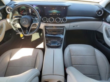 Mercedes Klasa E W213 2021 Mercedes-Benz Klasa E 350 2021 2.0 Benzyna 255KM, zdjęcie 8