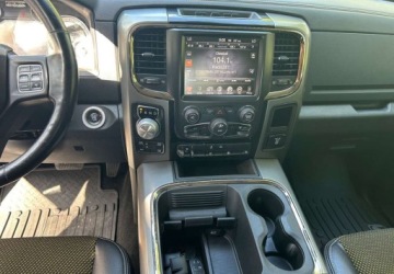 Dodge Ram IV 5.7 V8 390KM 2016 Dodge RAM Dodge RAM 5.7 4x4 5.7 Benzyna 390KM, zdjęcie 7