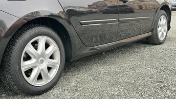 Renault Laguna III Hatchback 2.0 16v 140KM 2009 Renault Laguna 2.0 Benzyna Moc 140KM, zdjęcie 4