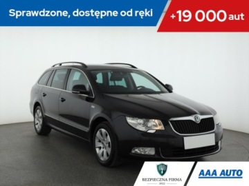 Skoda Superb II Kombi 1.8 TSI 160KM 2013 Skoda Superb 1.8 TSI, GAZ, DSG, Navi, Xenon