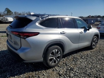 Toyota Highlander III 2022 Toyota Highlander XLE 2022 3.5l 3.5 Benzyna 295KM, zdjęcie 3