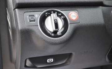 Mercedes Klasa C W204 Kombi T204 1.8 180 CGI BlueEFFICIENCY 156KM 2010 Mercedes-Benz Klasa C 180 CGI Avangarde Automat Benzyna 1.8 Benzyna 156KM, zdjęcie 21