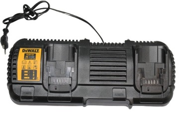 ЗАРЯДНОЕ УСТРОЙСТВО С ДВУМЯ ПОРТАМИ 18В 4Ач DEWALT DCB132