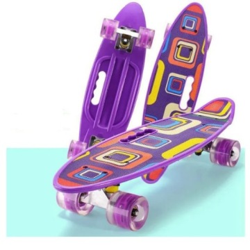 СКЕЙТБОРД FISZKA ДЛЯ ДЕТЕЙ С ПОДСВЕТКОЙ, СВЕТОДИОДНЫЕ КОЛЕСА, 59 СМ, SOLID SPACE ABEC7 RGB