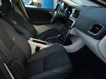 Volvo V40 II Cross Country 2.0 T4 180KM 2013 Volvo V40 Cross Country 2.0 T4 AWD, Salon Polska, zdjęcie 8