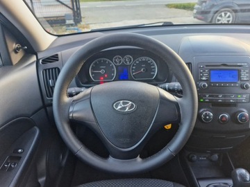 Hyundai i30 I CW Facelifting 1.4 DOHC 109KM 2011 Hyundai i30 Jak nowy 180 tys km z Niemiec pierwszy wlasciciel 1.4 benzyna, zdjęcie 20