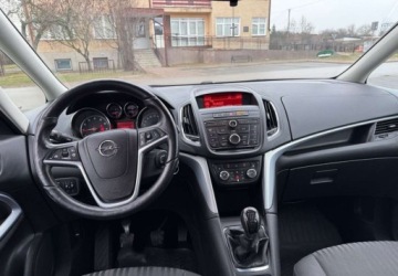 Opel Zafira C Tourer 1.4 Turbo ECOTEC 140KM 2012 Opel Zafira Opel Zafira Tourer 1.4 Turbo Business Innovation 1.4 Benzyna, zdjęcie 16