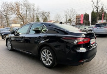 Toyota Camry IX Sedan 2.5 Hybrid Dynamic Force 218KM 2021 Toyota Camry salon Polska, FV-VAT 23, Gwarancja, 1 rej. 2022r. 2.5 Hybryda, zdjęcie 28