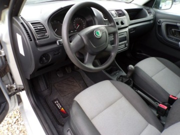 Skoda Fabia II Hatchback Facelifting 1.2 HTP 60KM 2011 Škoda Fabia Skoda Fabia Klima /Gwarancja /1,2, zdjęcie 16