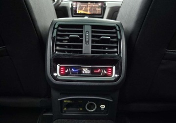 Volkswagen Arteon Fastback Facelifting 2.0 TDI SCR 150KM 2021 Volkswagen Arteon Elegance 2.0TDI 150KM Webasto Skora DCC Hak EL.Fotele Ka, zdjęcie 18