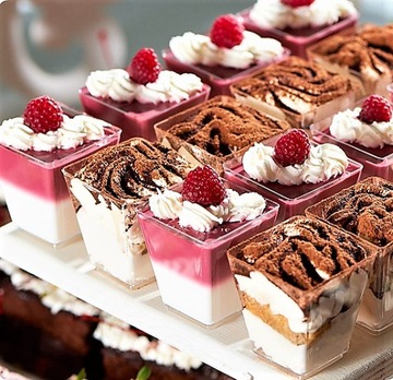 PUCHARKI NA DESERY150ml24SZT+ŁYŻECZKI50SZT POJEMNIKI FINGERFOOD SŁODKI STÓŁ