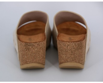 БЕЖЕВЫЕ ЗАМШЕВЫЕ ТАПОЧКИ НА ПРОБКОВОЙ ПЛАТФОРМЕ 38