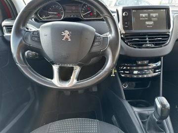Peugeot 208 I Hatchback 5d Facelifting 1.2 PureTech 82KM 2015 Peugeot 208 Klimatronik*, zdjęcie 14