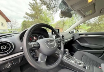 Audi A3 8V Hatchback 3d 1.2 TFSI 110KM 2015 Audi A3 Sportback Audi A3 Sportback 1.2 TFSI Attraction S tronic 1.2 110KM, zdjęcie 17