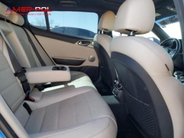 Kia Stinger Liftback 3.3 T-GDi 366KM 2018 Kia Stinger 2018 Kia Stinger GT2 AWD 3.3 Benzyna 365KM, zdjęcie 10