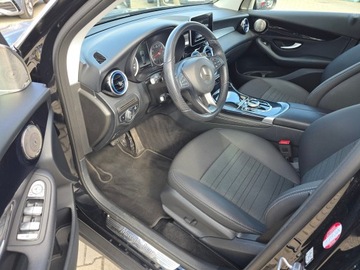 Mercedes GLC C253 SUV 2.0 250 211KM 2018 Mercedes-Benz GLC 250 2,0 Benzyna 210KM 4x4 Krajow, zdjęcie 9