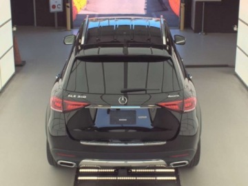 Mercedes GLE V167 2023 Mercedes-Benz GLE 2023, 2.0L, GLE 350 4MATIC 2.0 Benzyna 255KM, zdjęcie 4