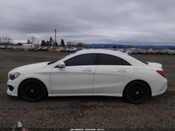 Mercedes CLA C117 2016 Mercedes-Benz CLA 250 2016 2.0 Benzyna 208KM, zdjęcie 2